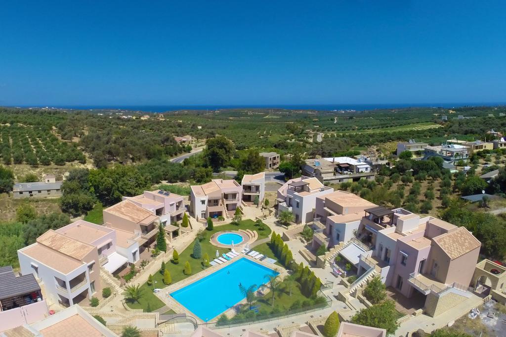 Loutra Resort Exterior foto